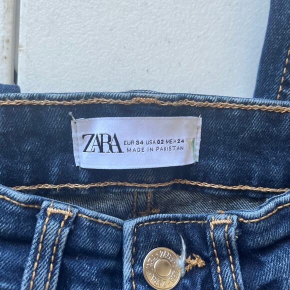 Zara Dark Wash Cropped Bootcut Jean Size 2 - Picture 3 of 11